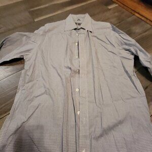 Kenneth Cole Reaction Men's Button Down Collar dress Shirt.  Size L